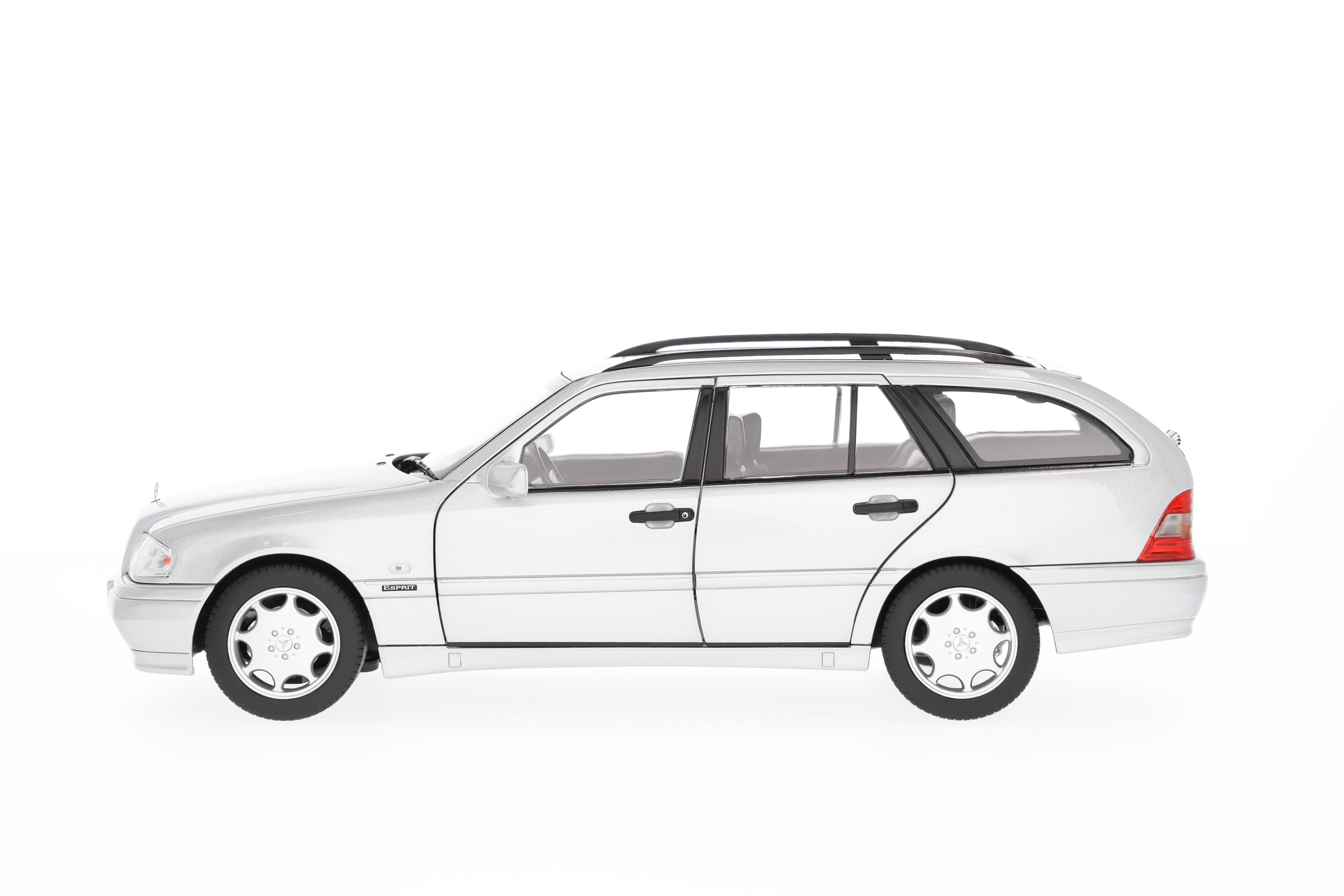 C 200 Kombi S 202 (1997-2001) - stříbrná brillant, Norev, 1:18
