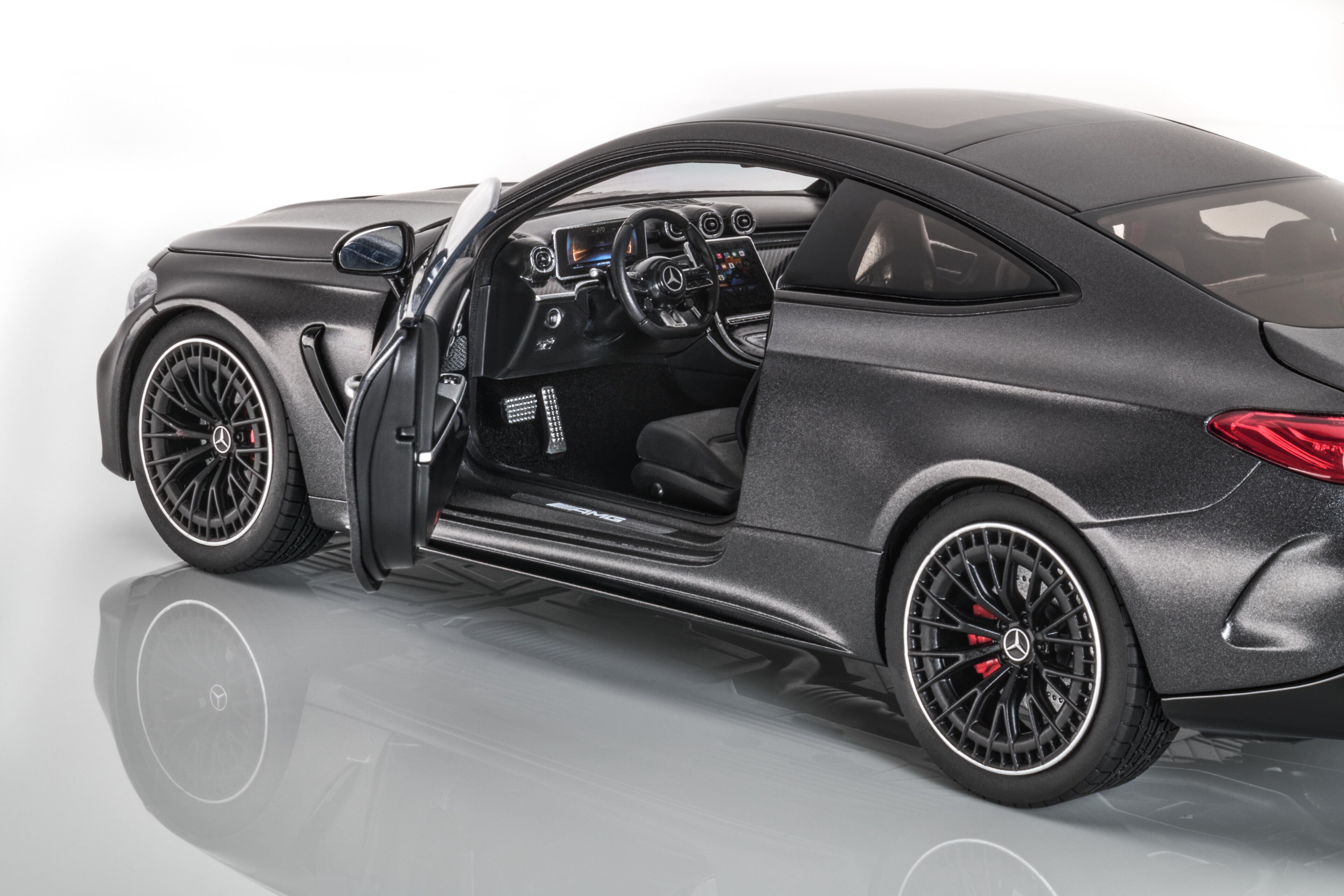 Mercedes-AMG CLE 53, Kupé, 4MATIC+, C236 - MANUFAKTUR šedá graphite magno, NZG, 1:18