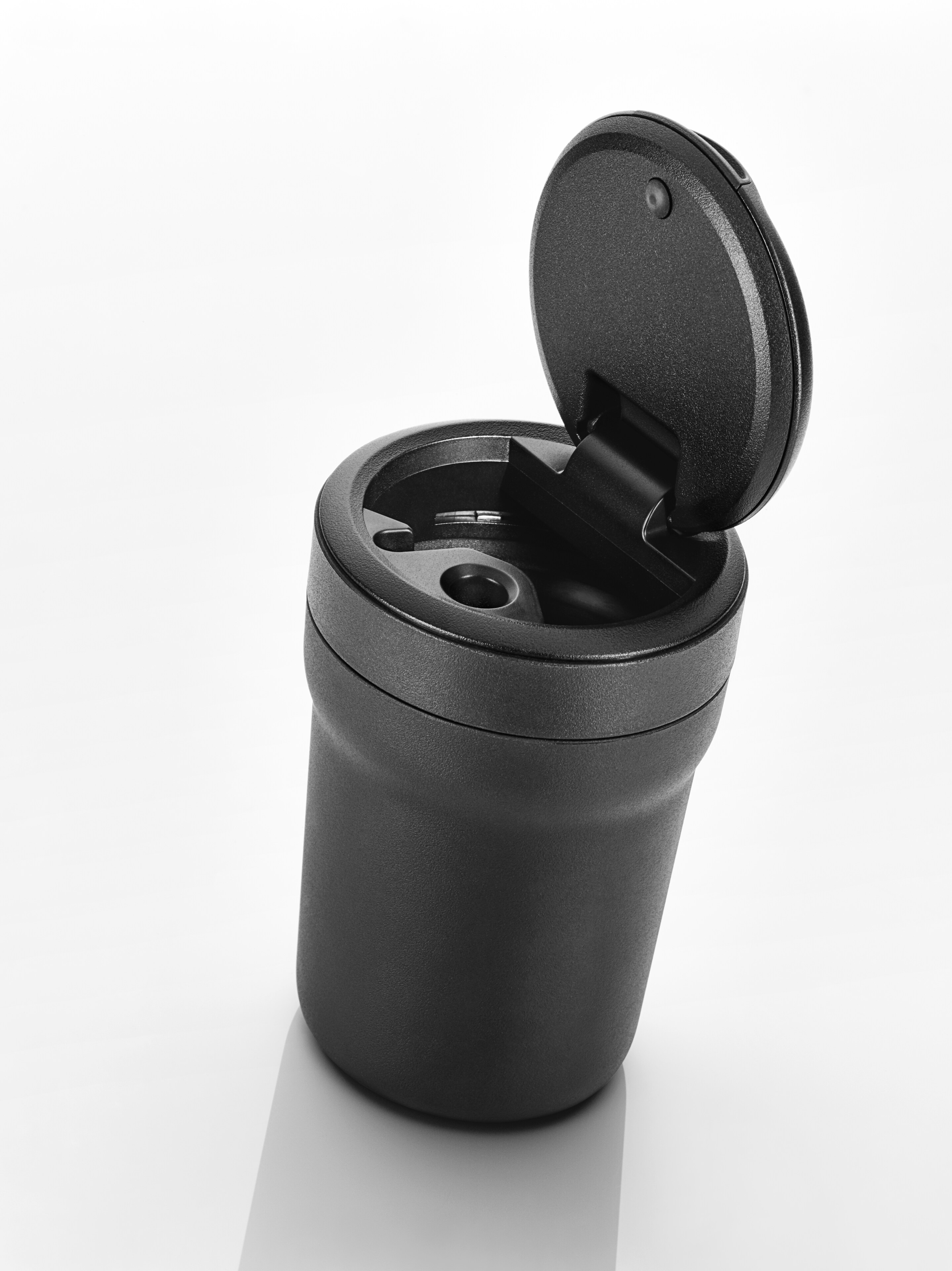 Popelník - černá matná, Plast