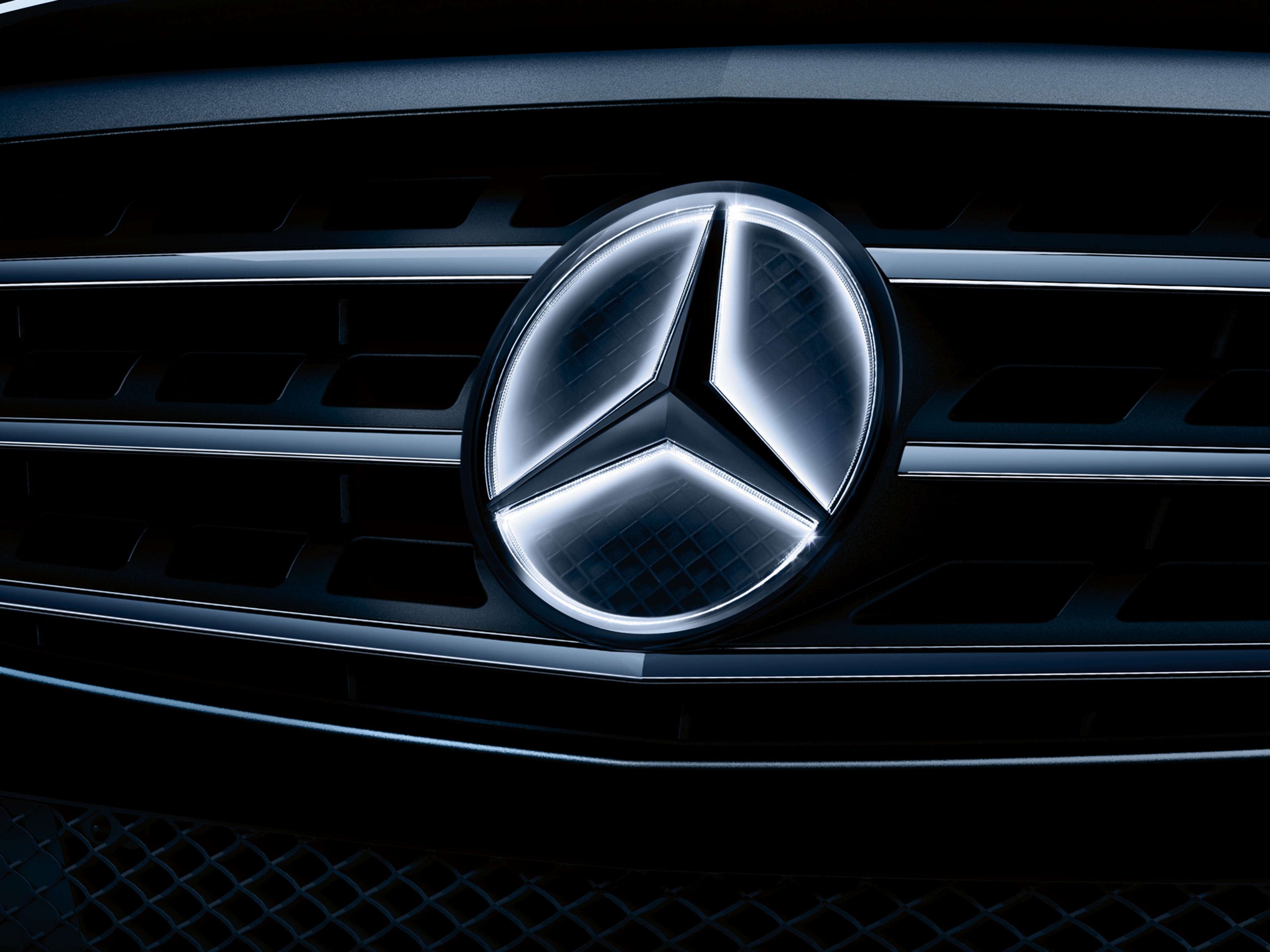 Osvětlená hvězda Mercedes, Ozdobný díl - Chrom, chrom