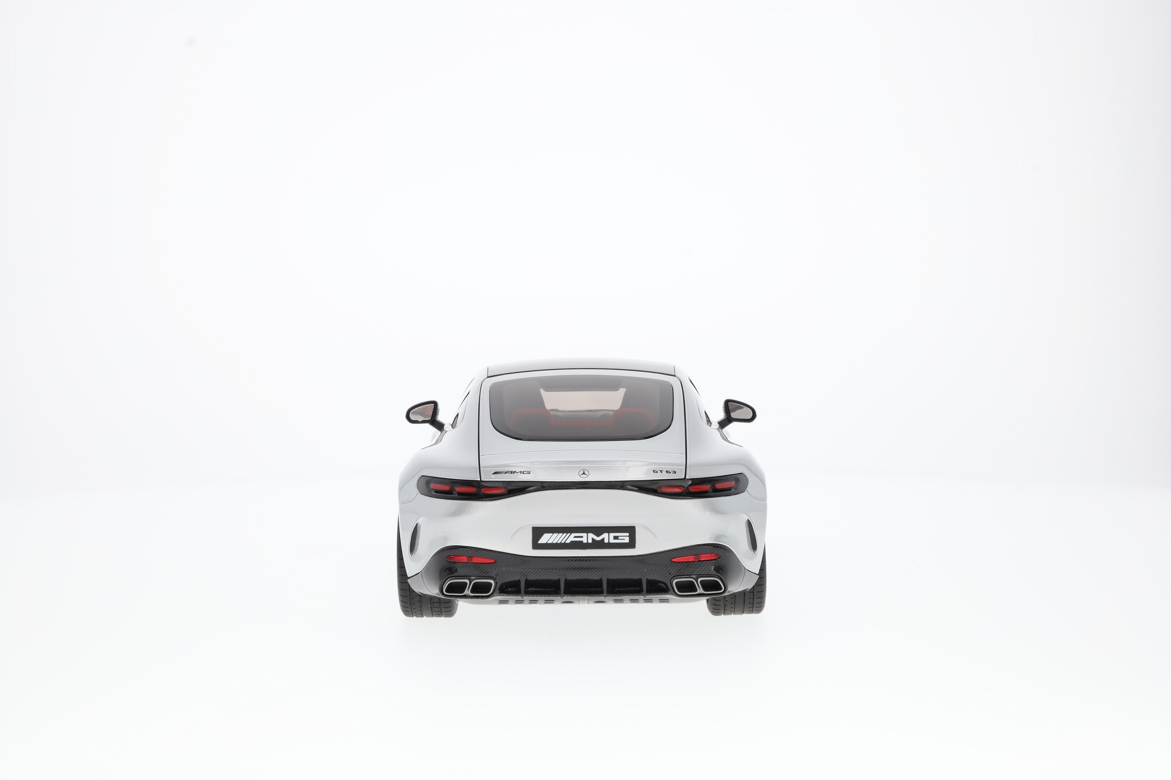 Mercedes-AMG GT 63, C192 - stříbrná hightech, NZG, 1:18