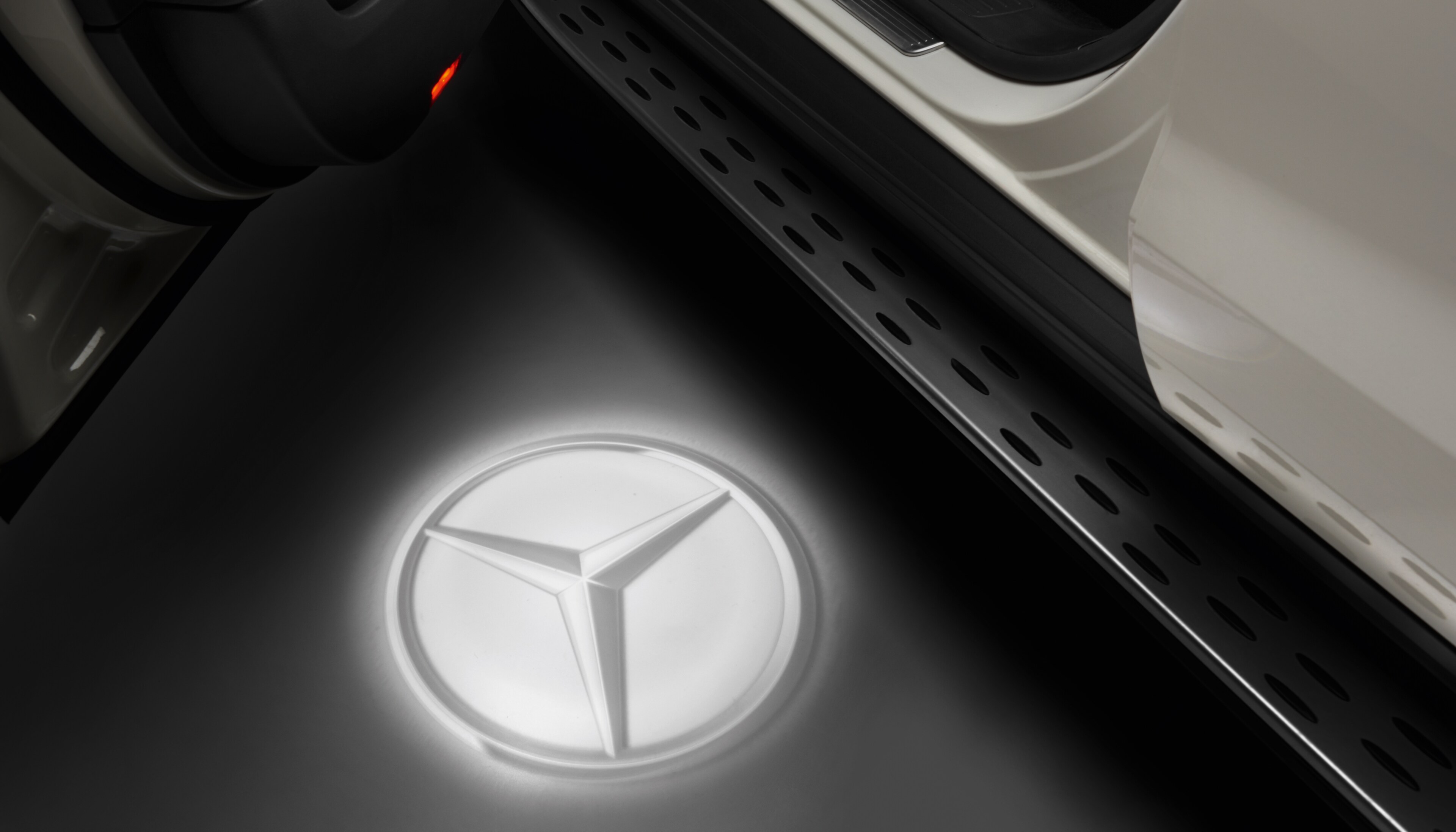 LED projektor loga, Hvězda Mercedes - 1 sada