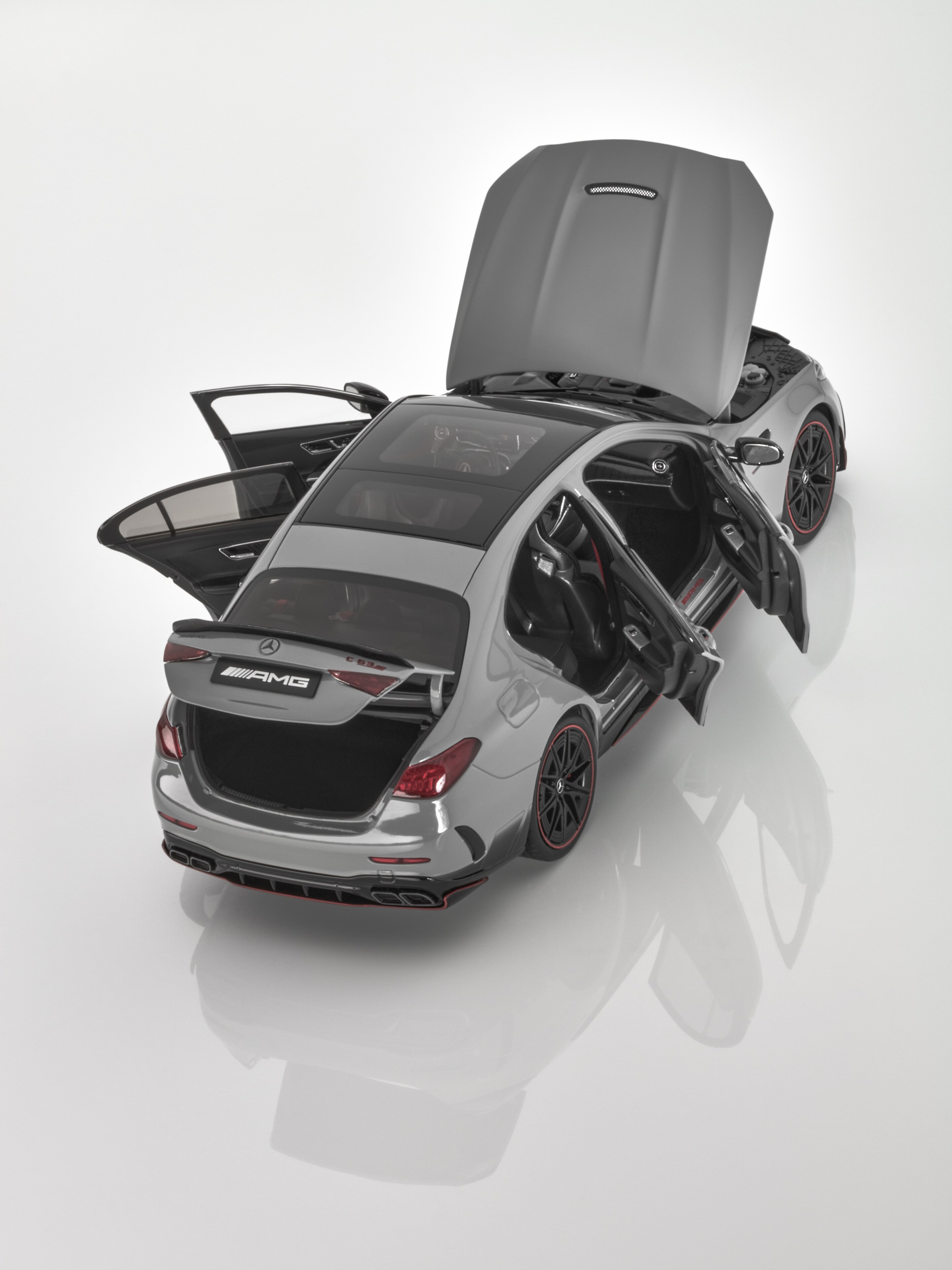 Mercedes-AMG C 63, W206 - MANUFAKTUR šedá alphin uni, NZG, 1:18