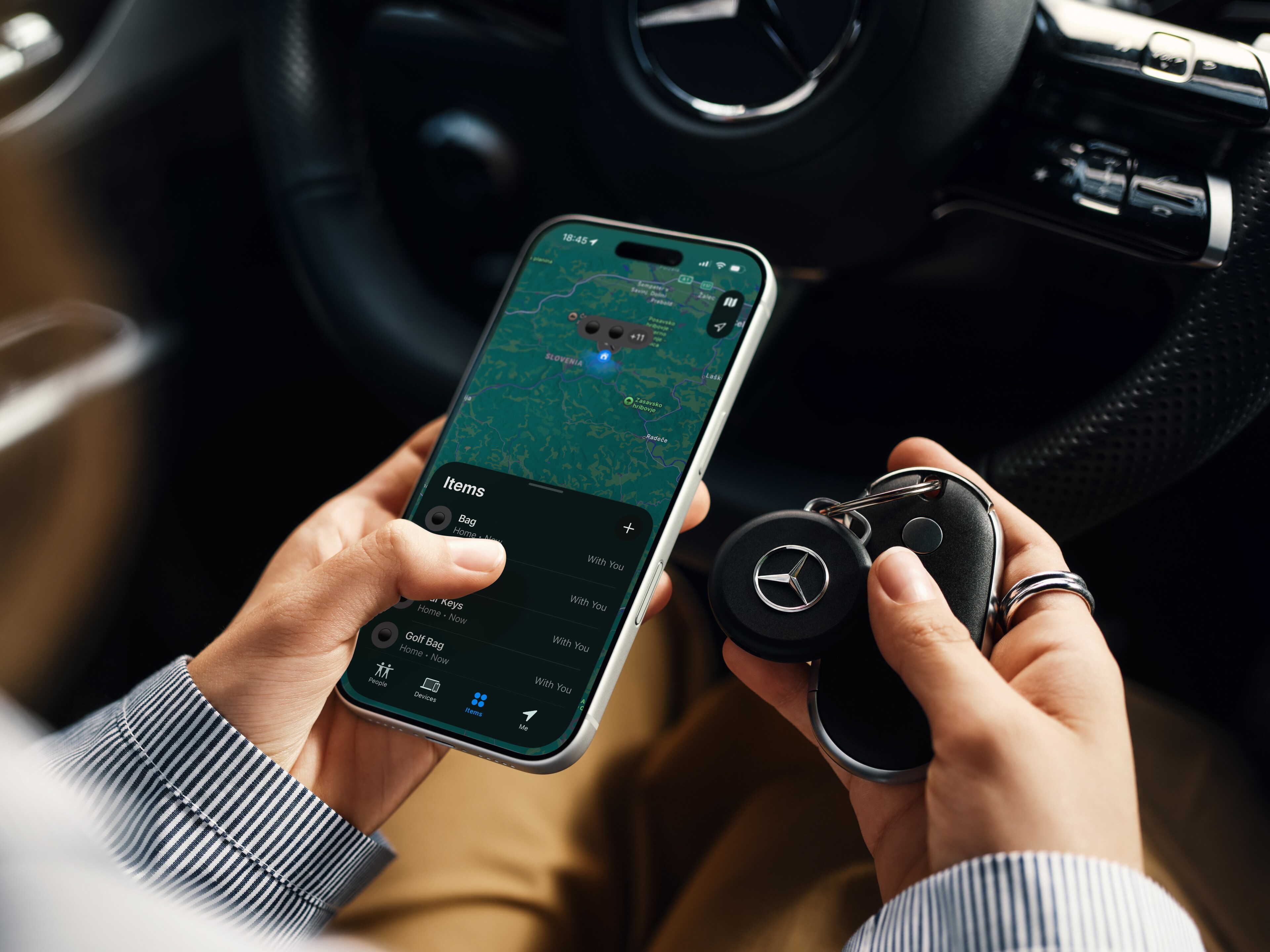 Mercedes-Benz, Lokátor Chipolo loop - černá / stříbrné barvy, plast, galvanizované