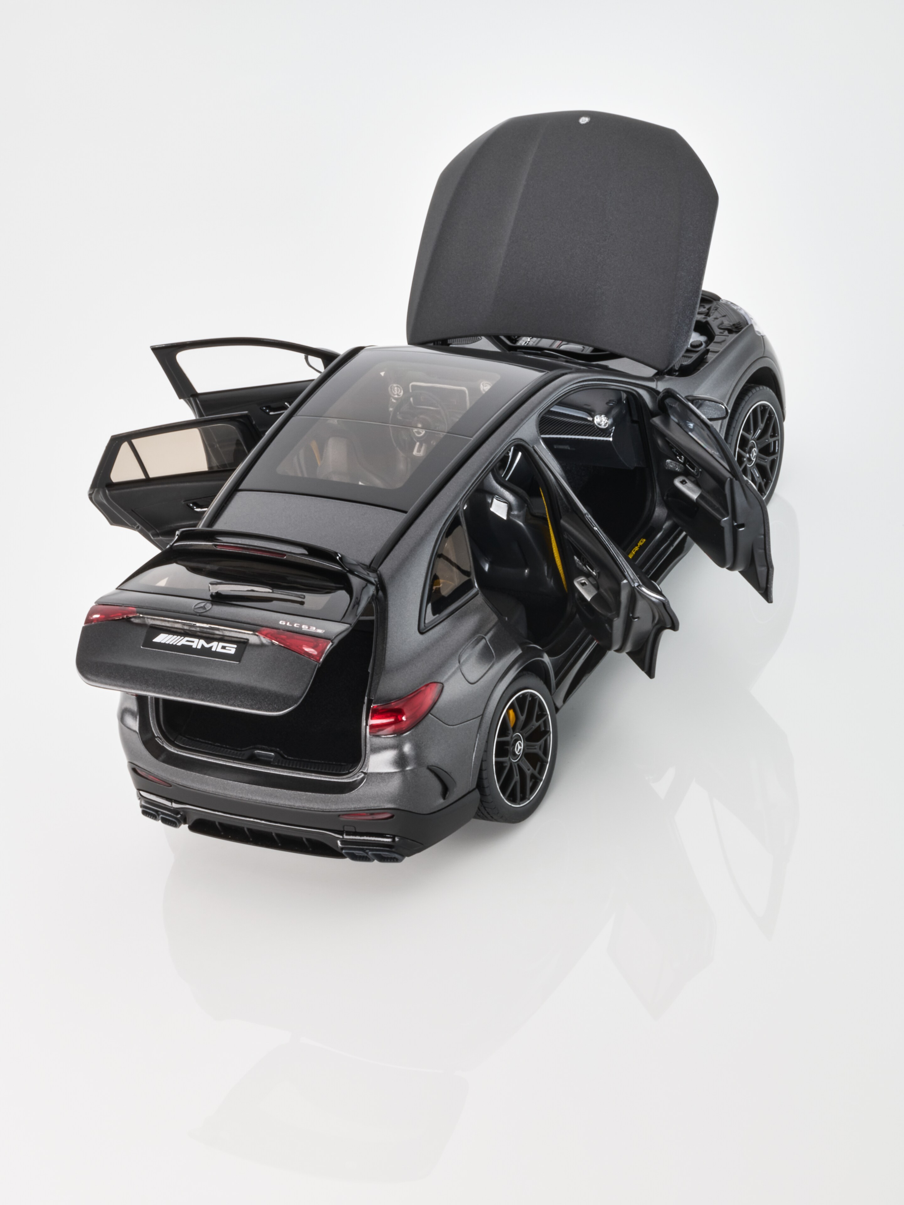 Mercedes-AMG GLC 63, S E PERFORMANCE, X254, edition #1 - MANUFAKTUR šedá graphite magno, NZG, 1:18
