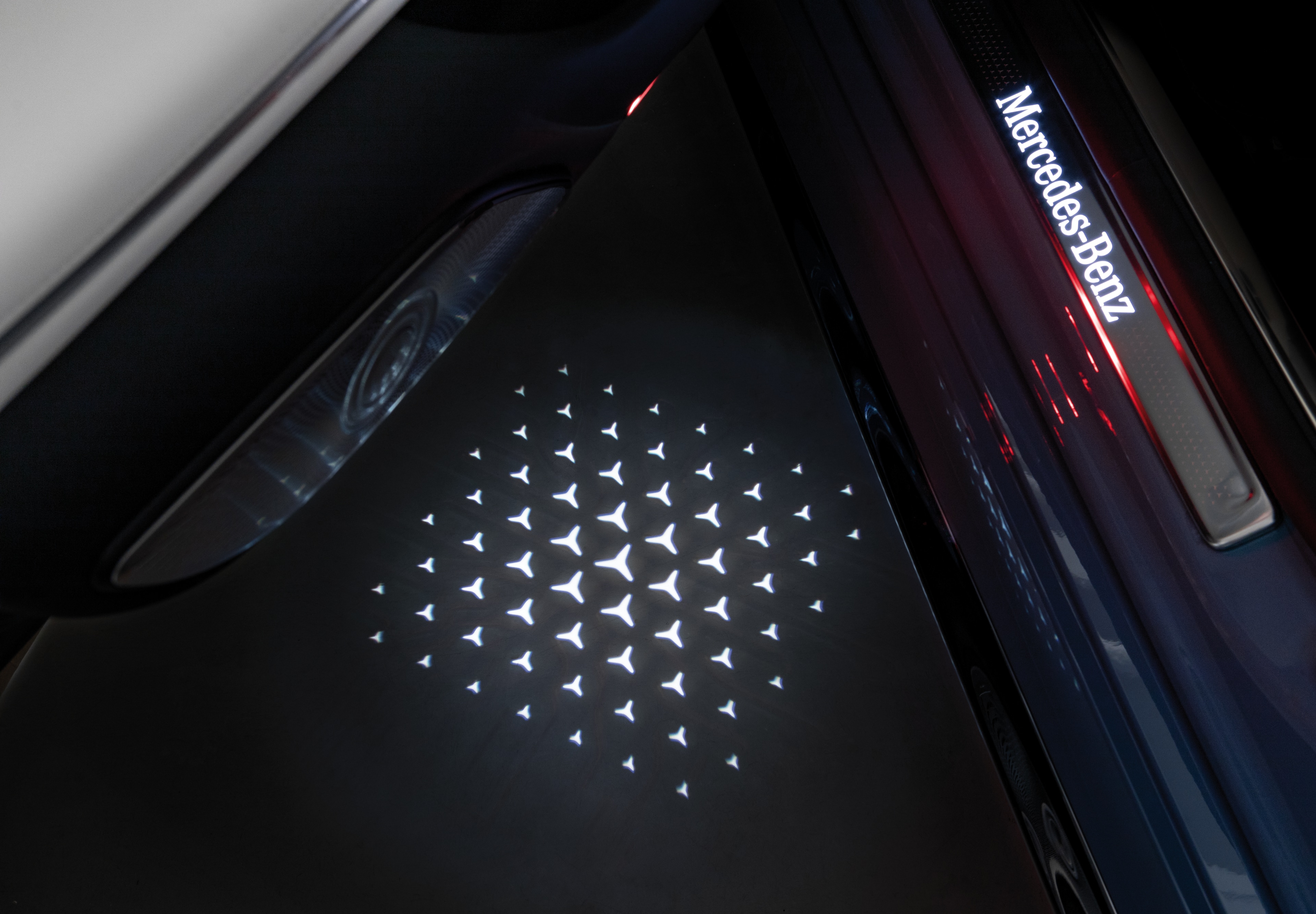 Projektor LCD, s animovaným vzorem Mercedes-Benz - 1 sada